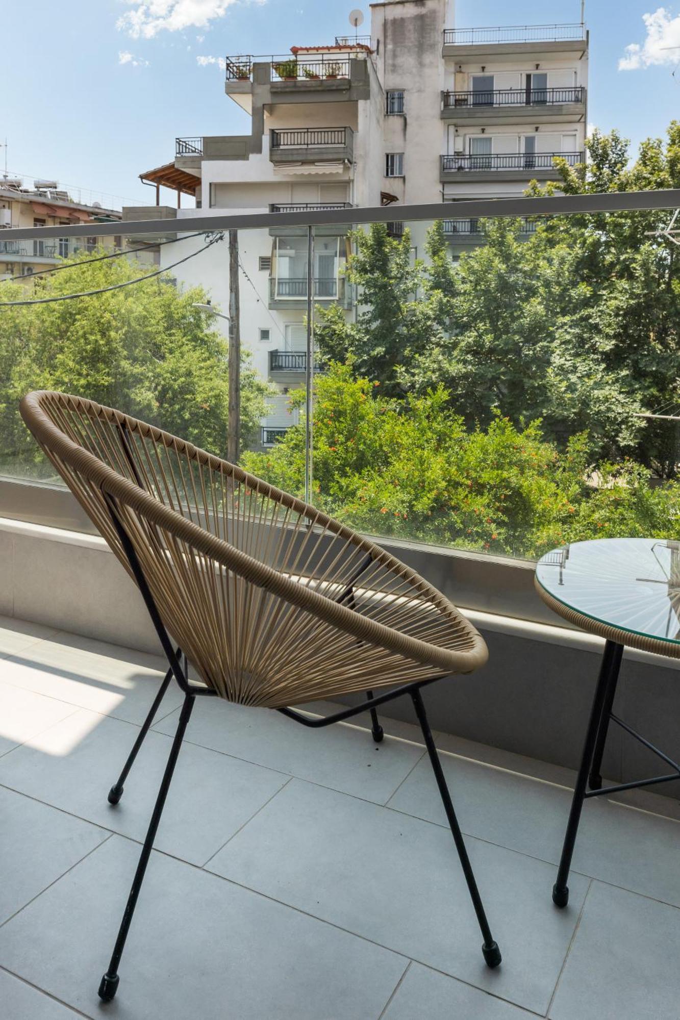 Superstudio Pop Art With Free Parking Space By Binobi! Apartment Thessaloniki